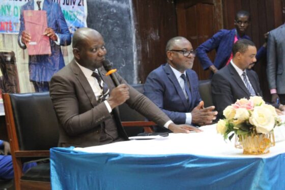 Conférence sur l’entrepreneuriat : L’exe…